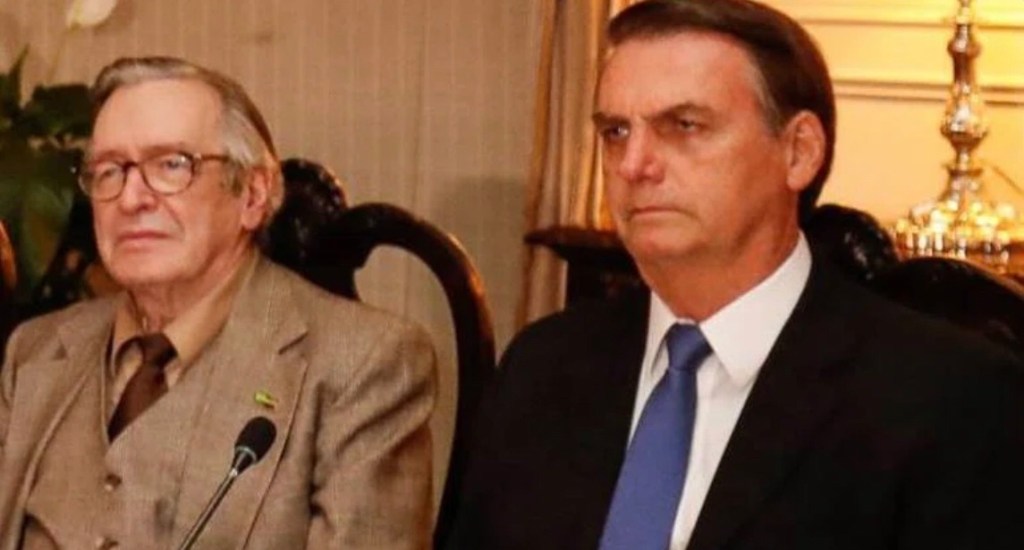 Bolsonaro decreta luto pela morte de Olavo de&nbsp;Carvalho