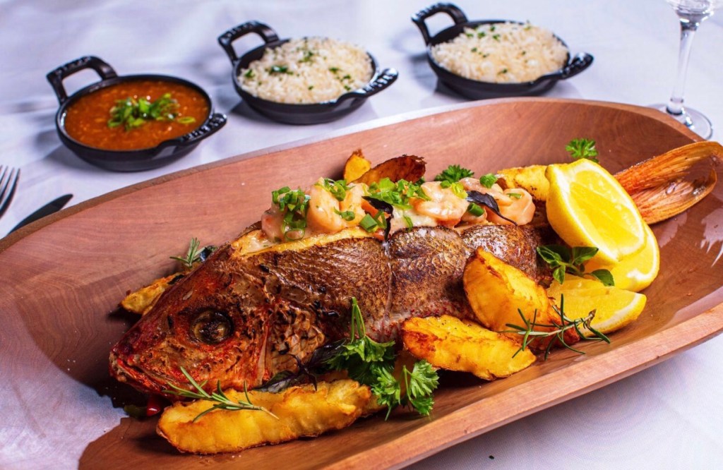 Entre Amigos com opções de peixes e frutos do mar para Semana&nbsp;Santa