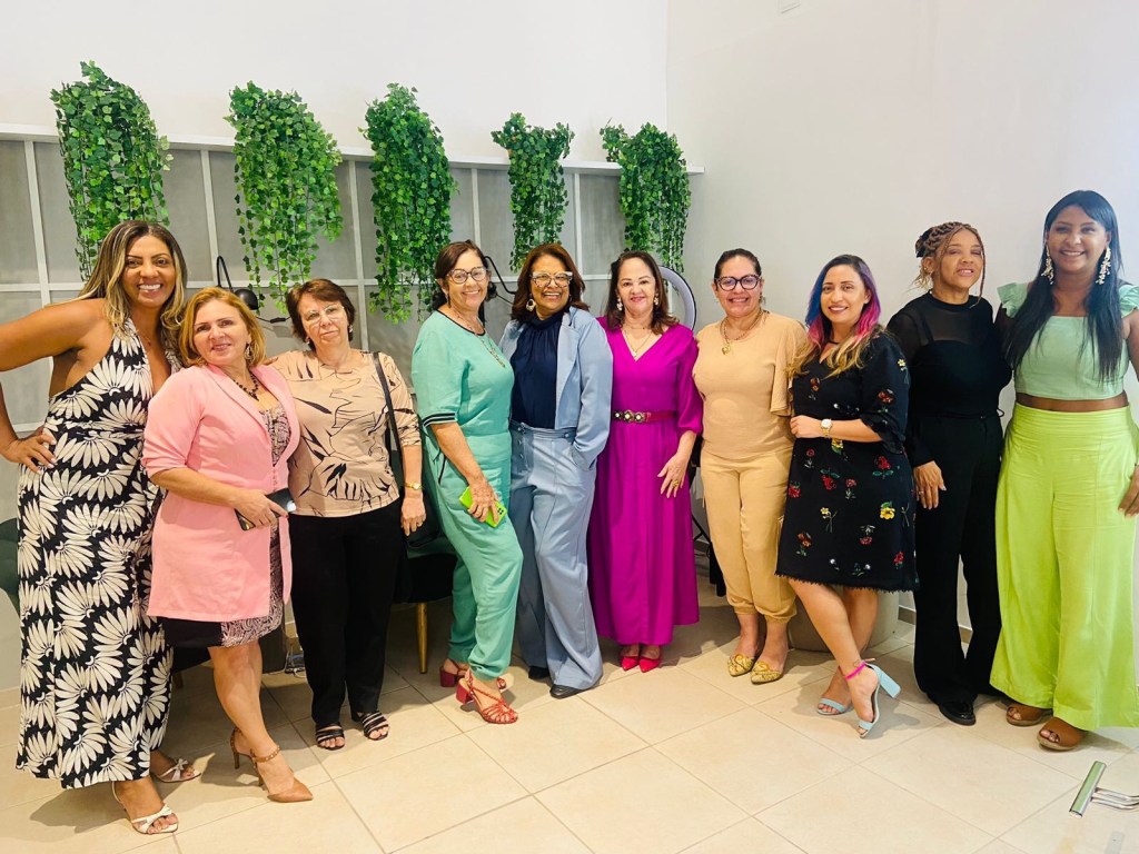 Evento exclusivo no Salão de Beleza Carmem Beauty reúne grupo de mulheres&nbsp;Vips