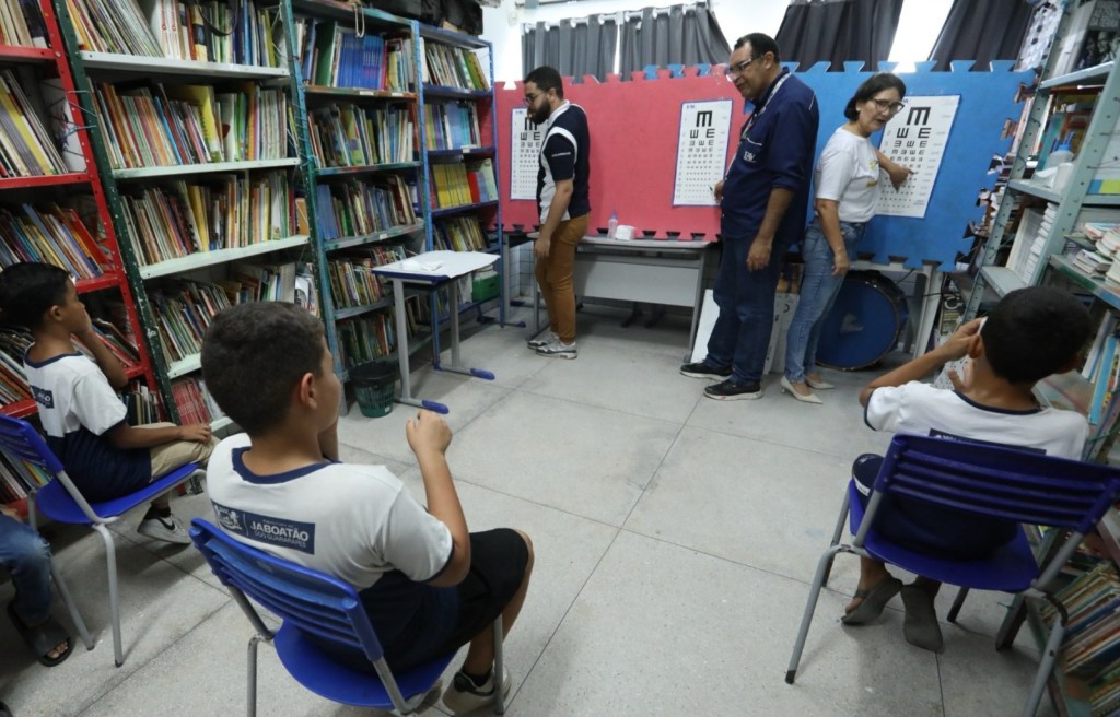 Prefeitura e FAV iniciam campanha de prevenção da ambliopia para alunos do&nbsp;Jaboatão