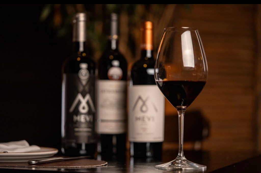 Restaurante&nbsp;Pobre&nbsp;Juan celebra a arte da harmonização com carta de vinhos&nbsp;internacional