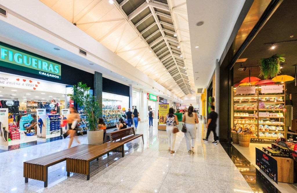 Shopping Guararapes recebe ação gratuita de orientação jurídica no Dia do&nbsp;Consumidor
