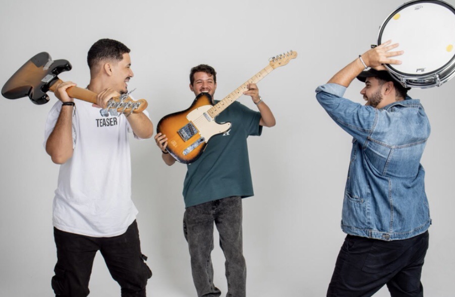 O Shopping Costa Dourada recebe a banda Jam para show gratuito nesta sábado (29)